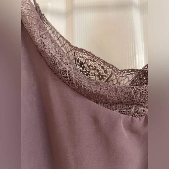 Wishlist Apparel Dust Purple Mauve Lace Trim Camisole - Picture 2 of 4